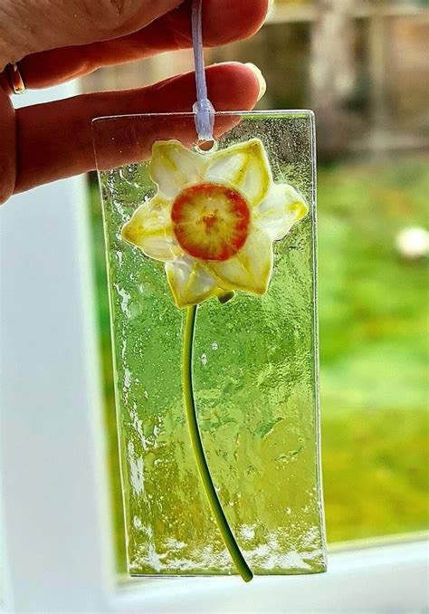 Fused Glass Daffodil Suncatcher Etsy In 2024 Glass Flowers Fused