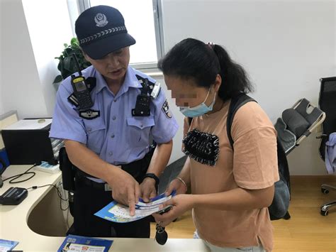 【上海反诈进行时】反诈宣传入脑入心，市民及时识骗止损澎湃号·政务澎湃新闻 The Paper