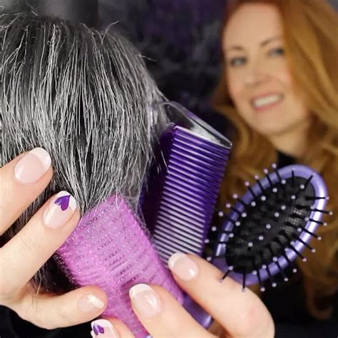 Combing The Mics - WhispersRed ASMR - 单曲 - 网易云音乐