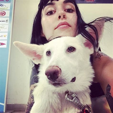 10 Hot Sexy Hannah Snowdon Bikini Pics