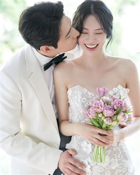 Potret Pernikahan Yoon Park Dan Kim Soo Bin