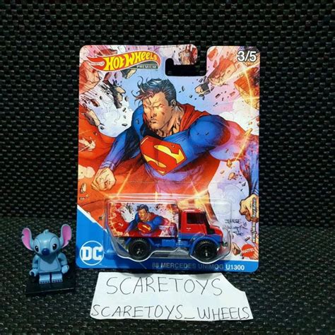Hot Wheels Hotwheels DC Comics Superman Mercy 88 Mercedes U1300 Unimog DC Comics Superman Retro