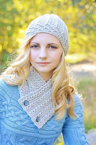 Ravelry Dusty Cable Neck Warmer Pattern By Lisa Naskrent