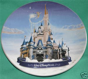 WALT DISNEY WORLD CINDERELLA CASTLE TINKERBELL COLLECTIBLE SOUVENIR