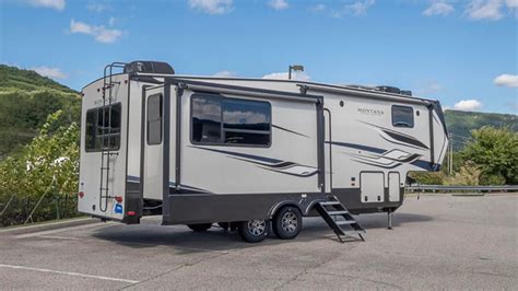 The 5 best RVs of 2022: Top motorhomes and campers | ZDNET