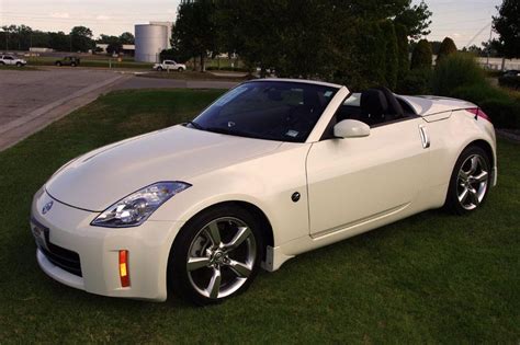 Nissan 350z white convertible