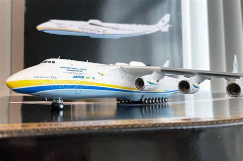 Gemini200 Antonov Airlines An 225 Mriya Ur 82060 Display Stand Included