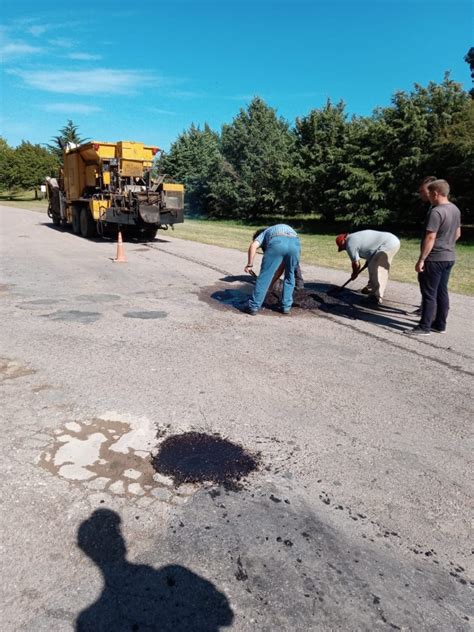 Bordenave: Obras de bacheo y lechada asfáltica