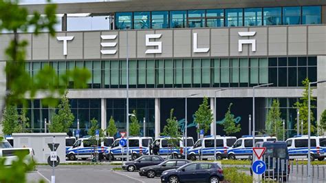 Protest gegen Tesla dürfte nach Aktionswoche weitergehen