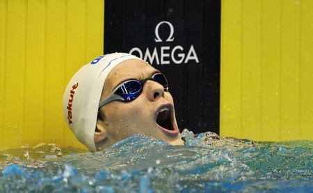 Hubert Kos Sacr Sur M Dos Mewen Tomac Au Pied Du Podium Par Reuters