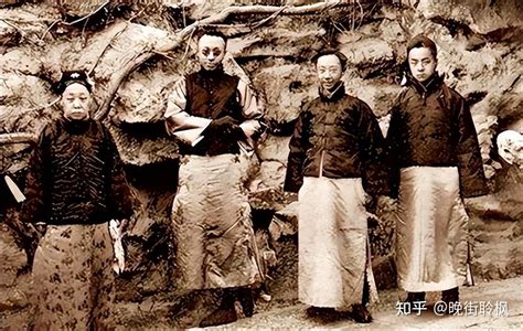 1950年，溥仪听说抗美援朝物资短缺，当即向国家上交一份贵重珍宝 知乎