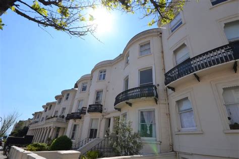 Studio To Rent In Lansdowne Place Hove Bn3 Zoopla