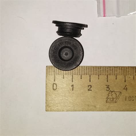 Детали для ремонта задних тормозов. — Volkswagen Santana, 1,6 л, 1982 ...