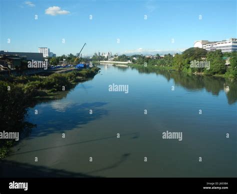 03626 Santa Rosa Bridge Bagong Ilog River Pasig City 38 Stock Photo Alamy