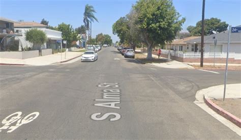 Los Angeles Firefighters Extinguish San Pedro Home Blaze In 22