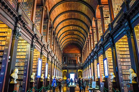 The Old Library At The Trinity College Book Of Kells Flickr