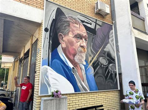 Ni Dobio Prvi Mural Posve En Novinaru Na Zgradi U Kojoj Je Milorad