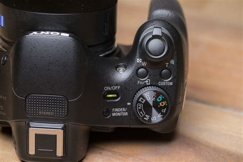 Review over de Sony HX400 door Nando Harmsen - Cameraland Blog