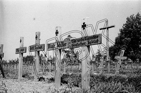 Fotografie Deutscher Soldatenfriedhof im Dorf Otverščak Gebiet Orel