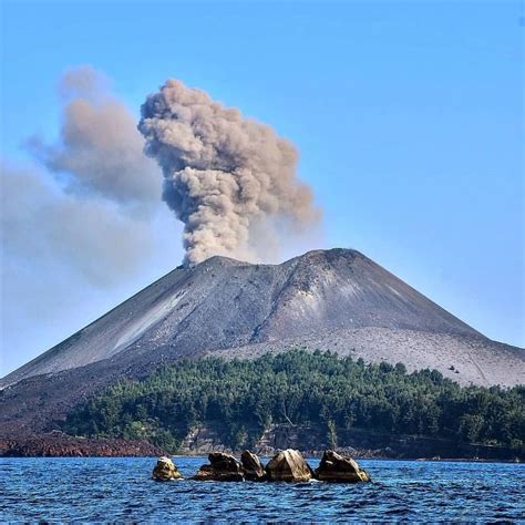 Visit Krakatau: 2023 Travel Guide for Krakatau, Lampung | Expedia