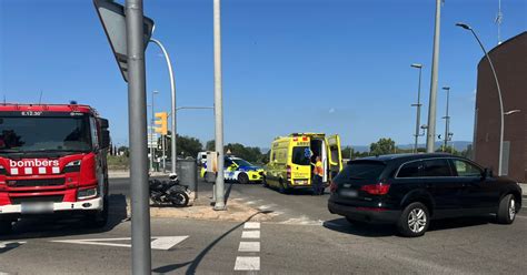 Una Colisi N Entre Una Moto Y Un Coche En La Avenida Ram N Y Cajal Deja