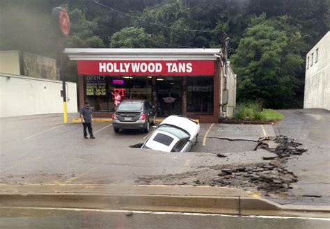 Pennsylvania Sinkhole Swallows Car Picture Incredible Sinkholes