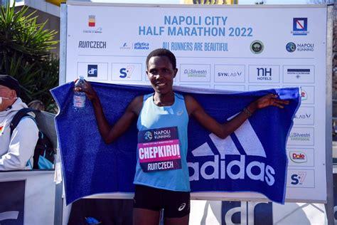 Yeman Crippa Storico Record Italiano Alla Napoli City Half Marathon