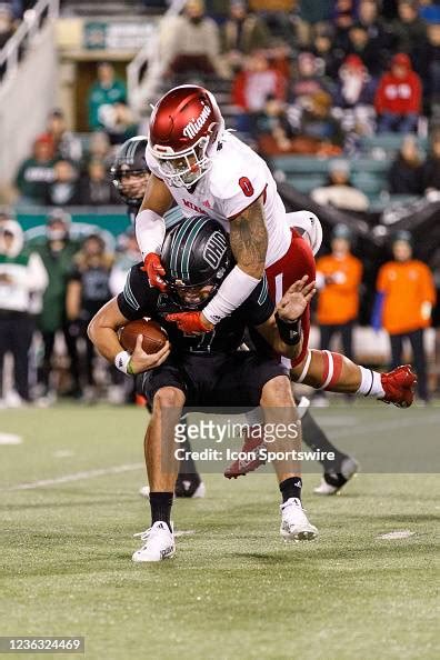 Miami RedHawks linebacker Ivan Pace Jr. tackles Ohio Bobcats... News ...