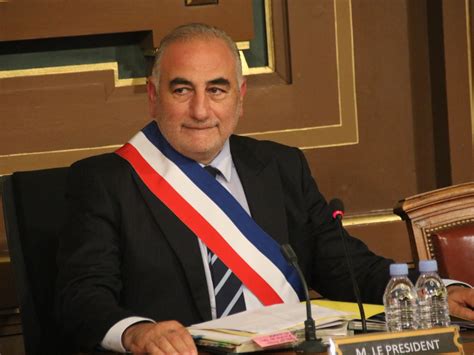 Georges Képénékian officiellement élu maire de Lyon