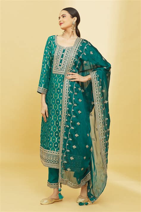 Buy Green Kurta And Pant Silk Dupatta Georgette Lining Neckline