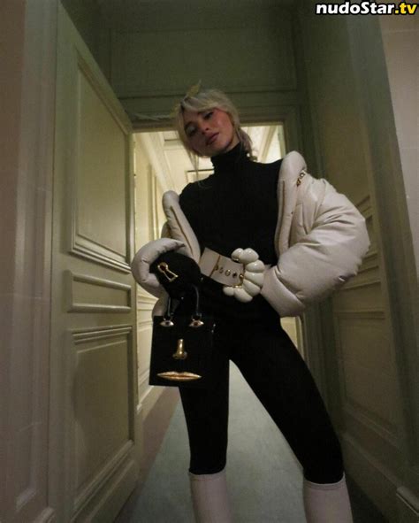 Sabrina Carpenter Bubble39 Sabrinacarpenter Nude OnlyFans Photo 602 Nudostar TV