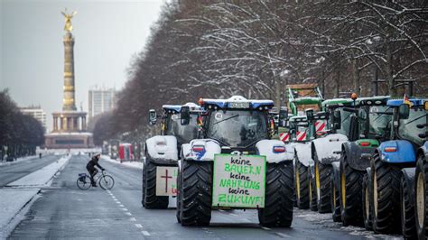 Bauernproteste Bauernpräsident droht mit neuen Blockaden SHZ