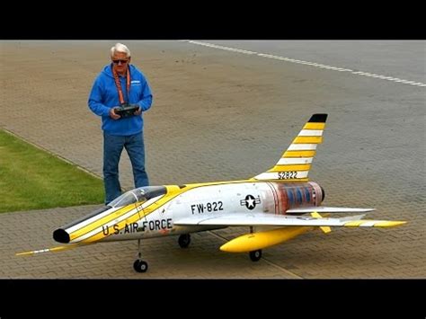 F Super Sabre Gigantic Rc Scale Turbine Model Jet Demo Flight