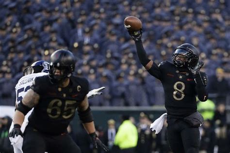 Army beats Navy, extends latest streak