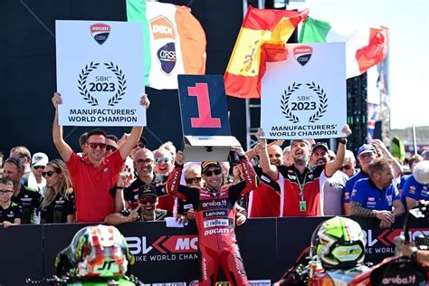 SBK 2023 GP Del Portogallo Alvaro Bautista Vince Gara1 A Portimao A