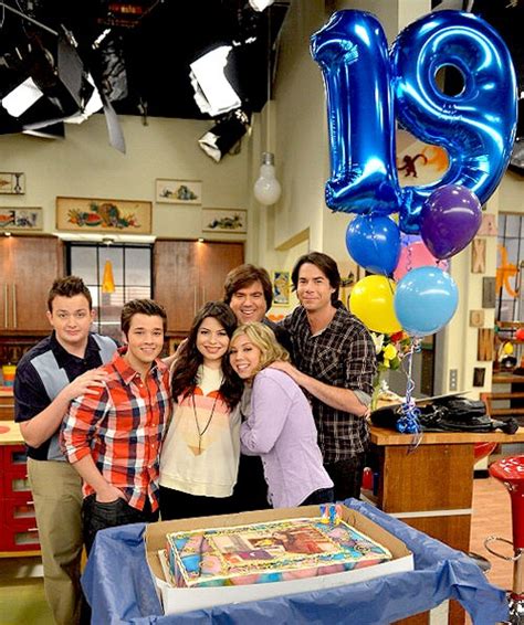 Happy 19th Birthday Miranda Icarly Nathankress Jennettemccurdy Jerrytrainor Mirandacosgrove