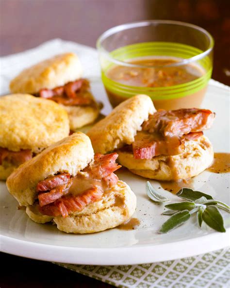 Ham On Biscuits With Red Eye Gravy