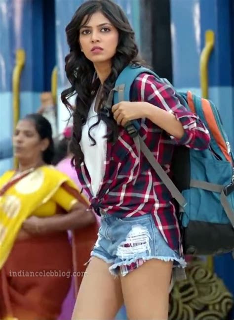 Malavika Mohanan NMVMC 30 Hot Movie Pic Starcelebblog