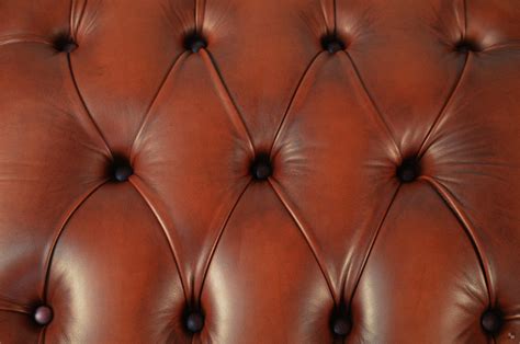 Chesterfield Hocker I Hochwertiger Buchenholzrahmen