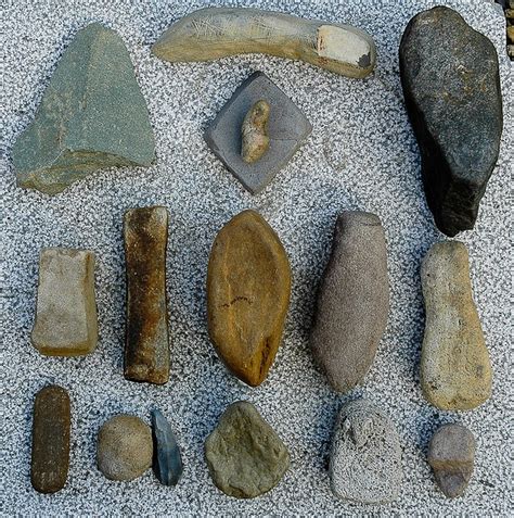 Tools Of Stone Native American Tools Native American Artifacts