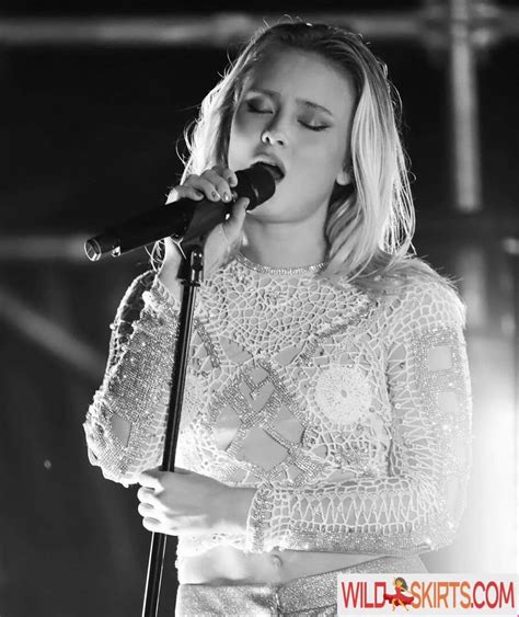 Zara Larsson Zara Larsson Zaralarsson Nude OnlyFans Instagram Leaked Photo 3