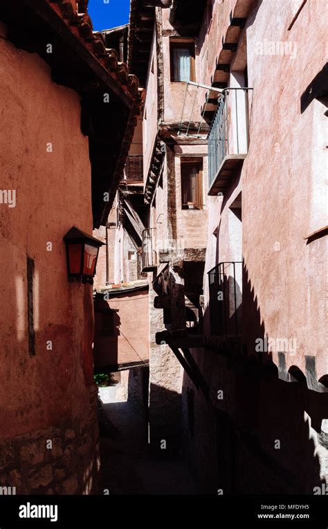 Houses in the medieval village of Albarracin Stock Photo - Alamy