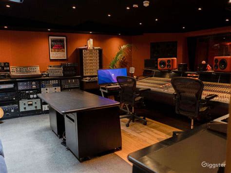 West London Music Studio | Rent this location on Giggster