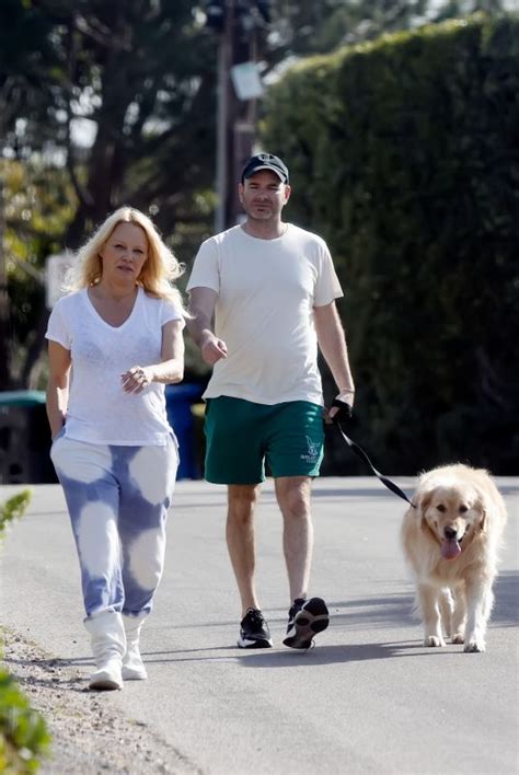 PAMELA ANDERSON and Dan Hayhurst Out in Malibu 01/14/2022 – HawtCelebs