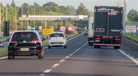 Fluxo De Ve Culos Deve Aumentar Nas Estradas De Botucatu E Regi O Na