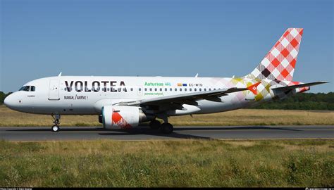 EC MTD Volotea Airlines Airbus A319 111 Photo By Elwin Wagner ID