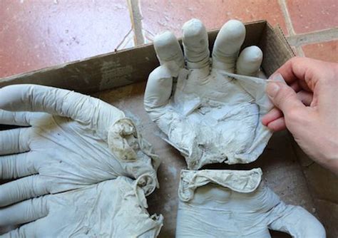 How To Make Concrete Hands Planter Diy And Crafts Handimania Hand