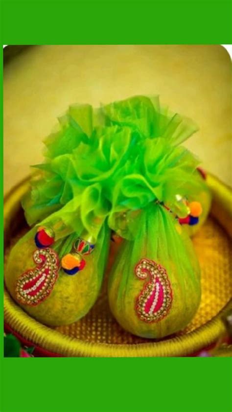 Pin By Smruti Kucha On Pins By You Bridal Gift Wrapping Ideas