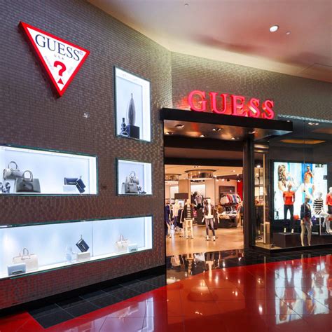Магазин guess