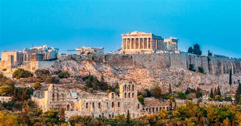 The Stunning Architecture of the Acropolis of Athens Explained (Video ...